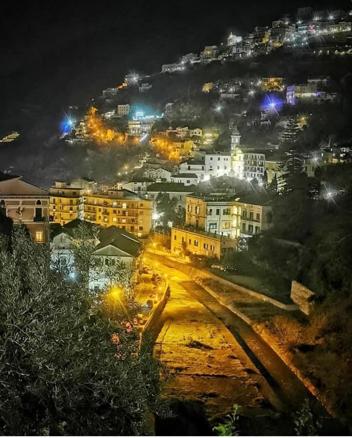 Aretusa Resort Amalfi Coast Vietri sul Mare Exterior photo
